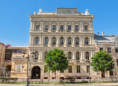 Редкий актив в историческом центре Петербурга