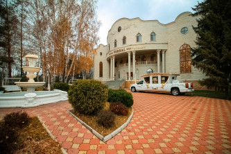 Ресторанно-гостиничный комплекс «Версаль», по адресу Республика Башкортостан, г. Уфа, ул. Элеваторная, д. 13.