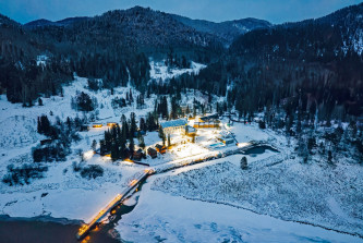 Премиальный загородный комплекс «Ойер Парк Отель» в Горном Алтае.
